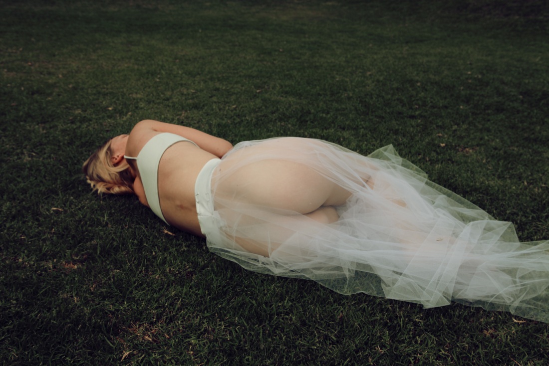 Голая Елена Яковлева Интердевочка (1989)