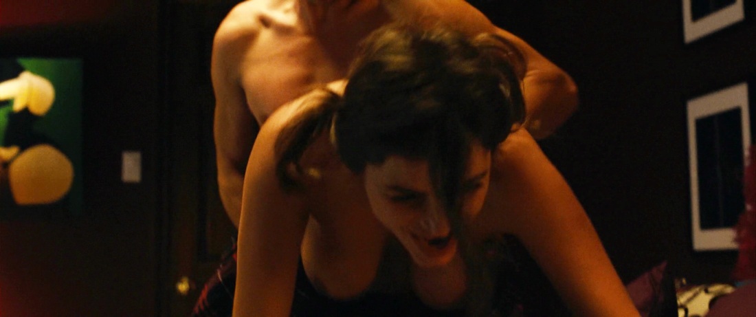 Леопольдин Серр голая