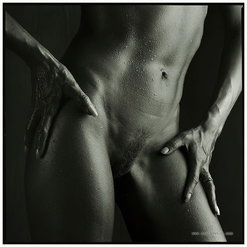 Эротические черно белые