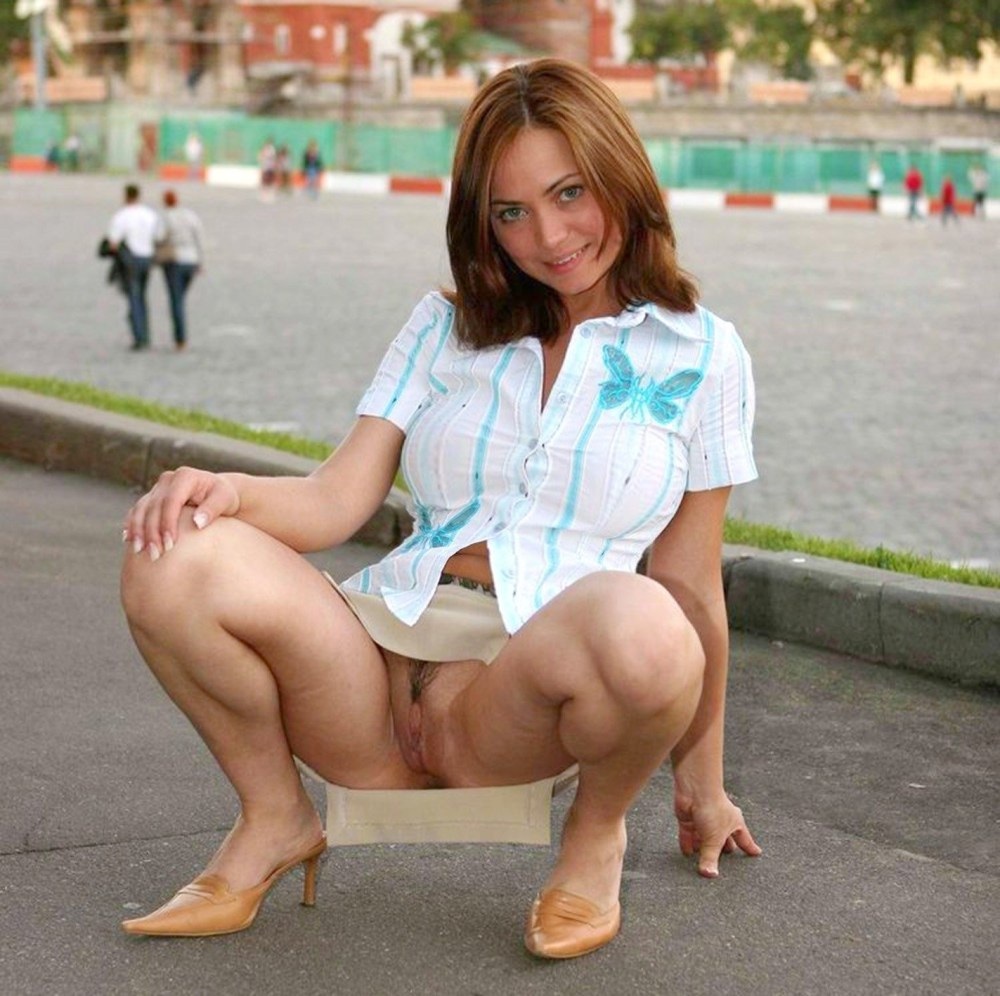 Красивые девушки без трусиков