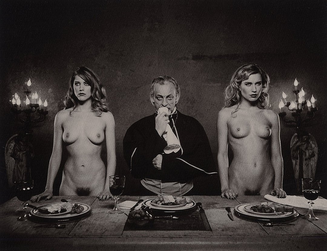 Голые женщины в ретро фильмах