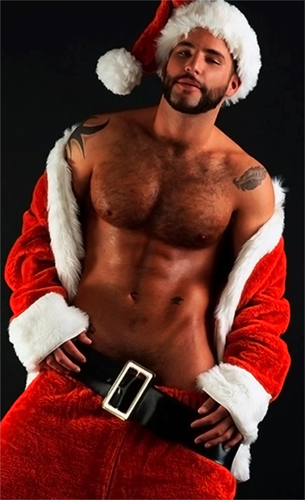 Мужчина в костюме Деда Мороза