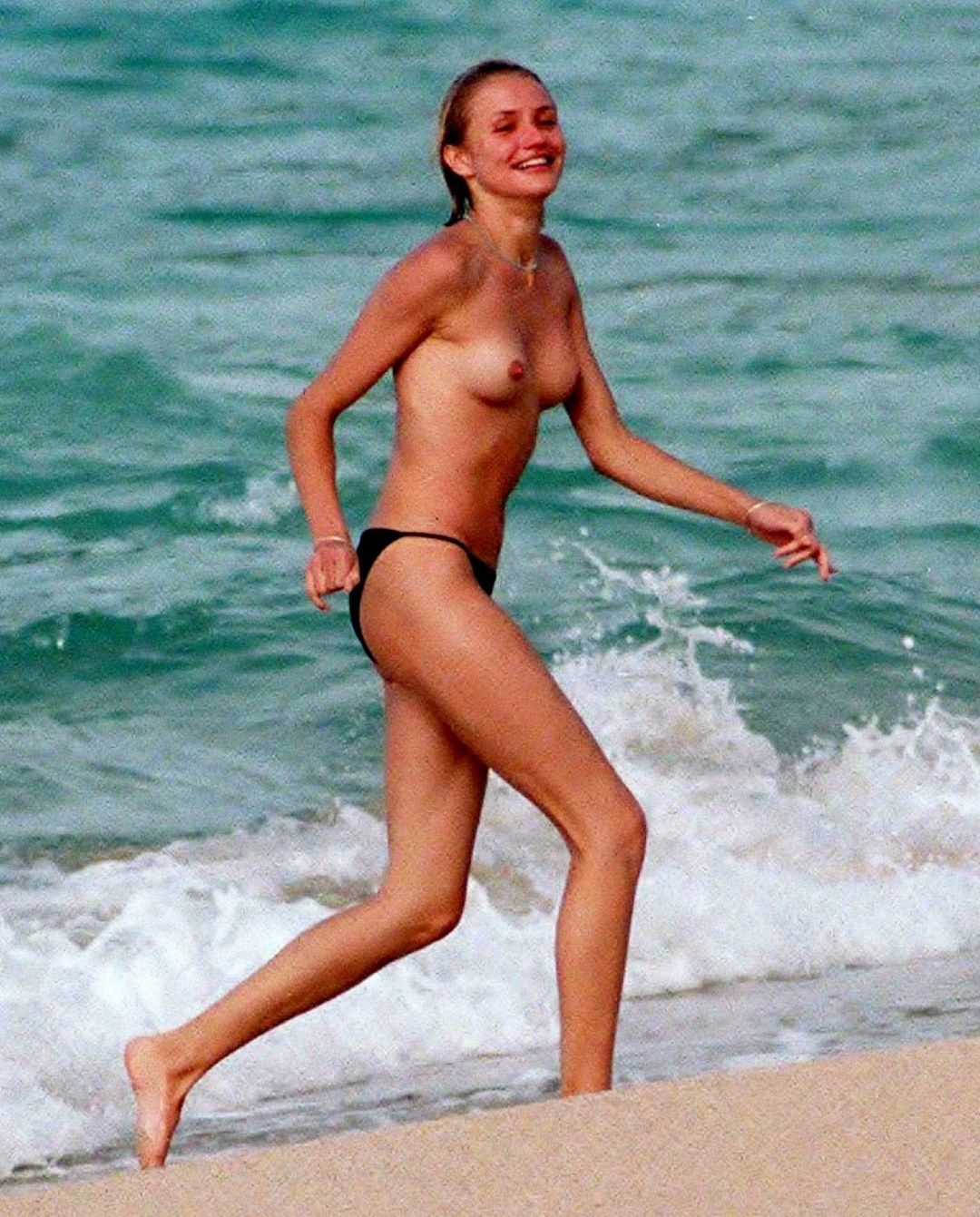 Кэмерон Диаз 1992 топлесс