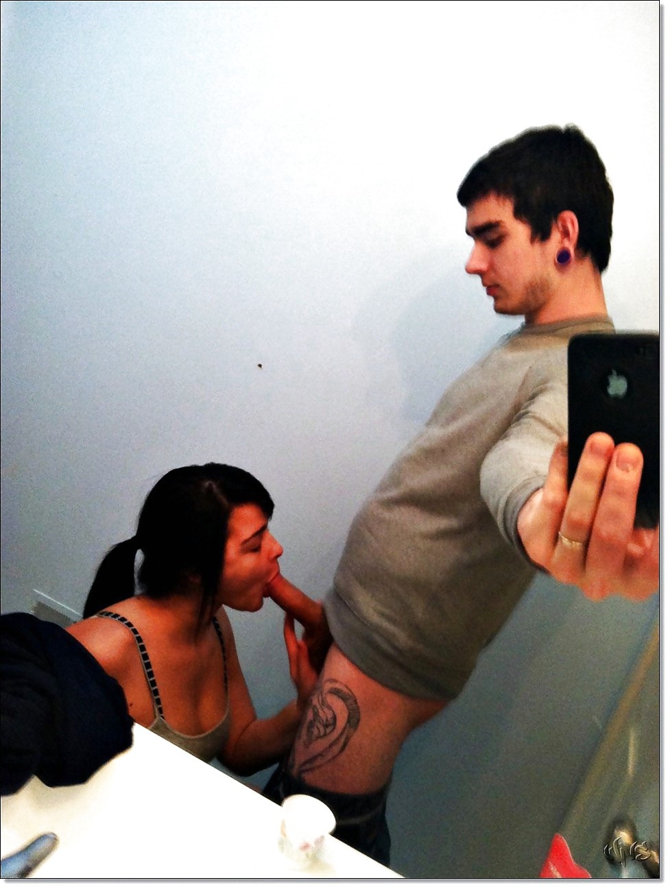 Эротические позы на кухонном столе