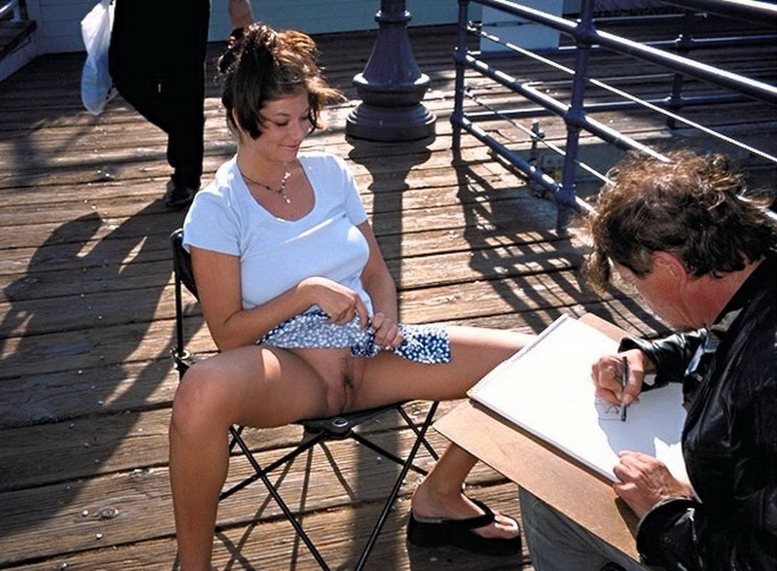 Юноши и девушки без трусов