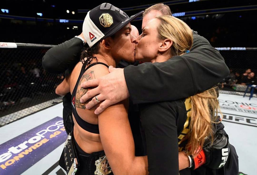 Боец юфс девушка Аманда Нуньес