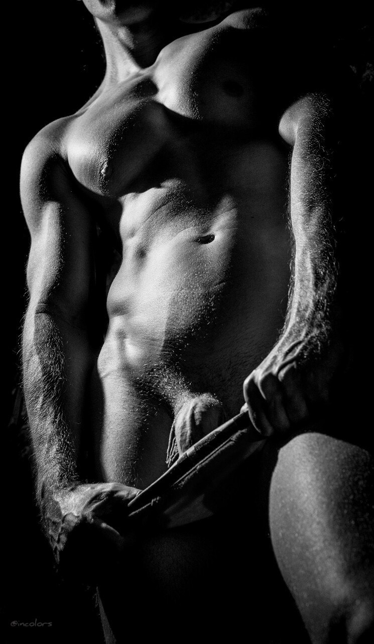 Мужская фотосессия в стиле ню