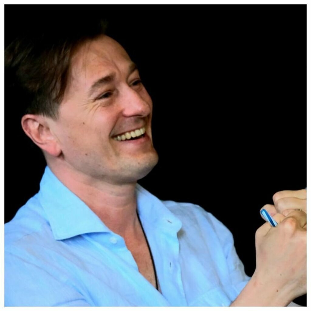 Павел Прилучный в плавках