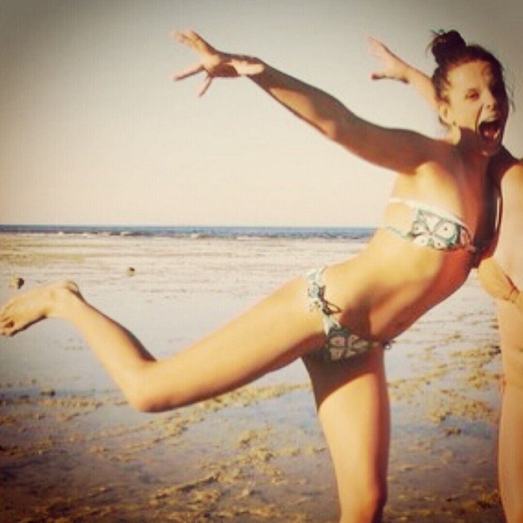 Лукьянчикова Ксения актриса в купальнике