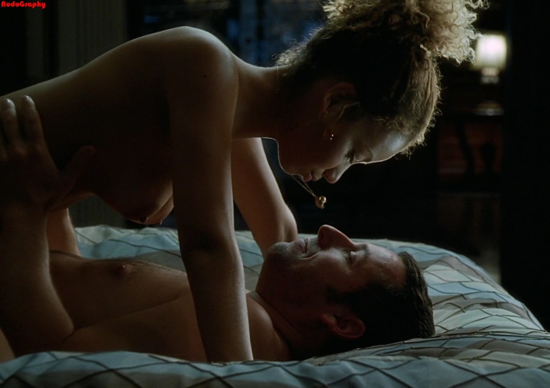 Лесли Манн голая в фильме