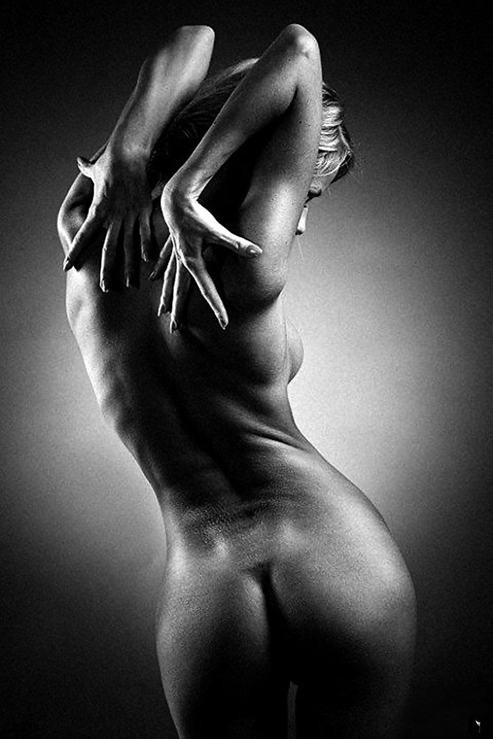 Красивое голое женское тело