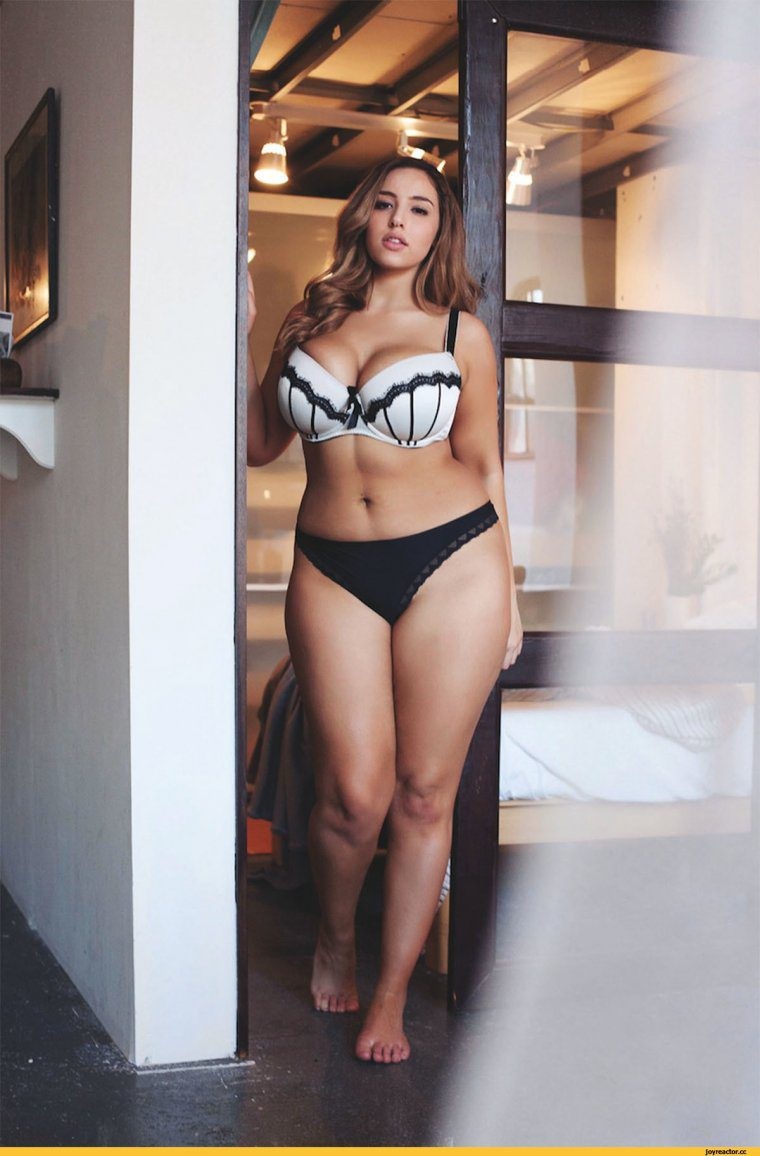 Модели Биг сайз в Нижнем белье