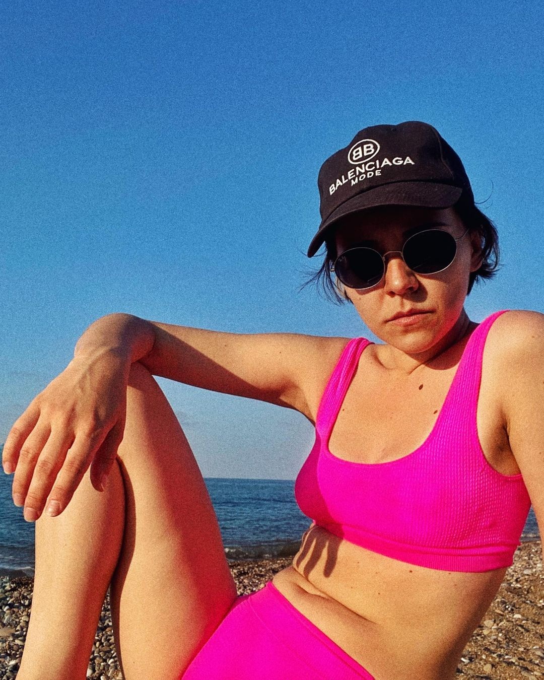 Равшана Куркова ню