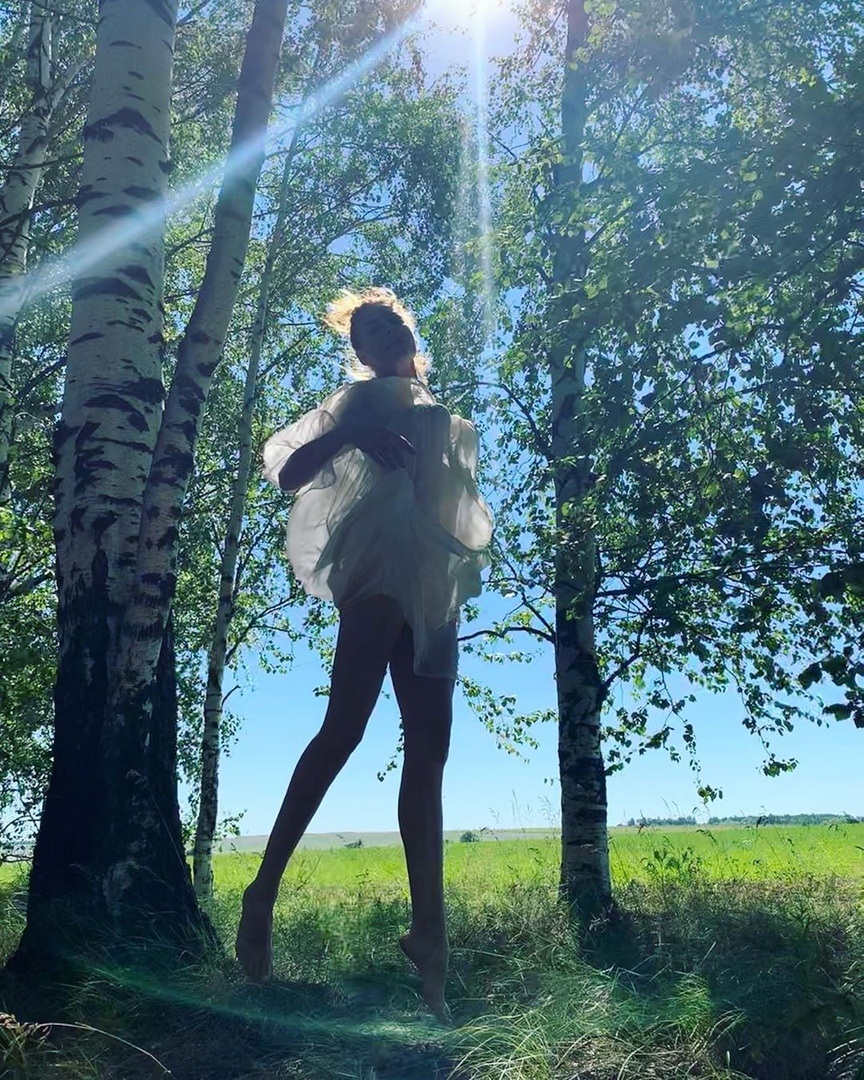 Любовь Толкалина ножки 2020