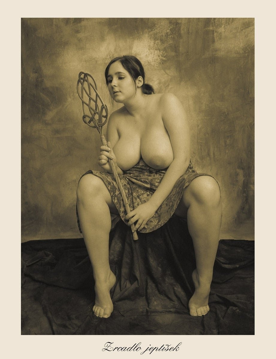 Красивые полные голые женщины ретро