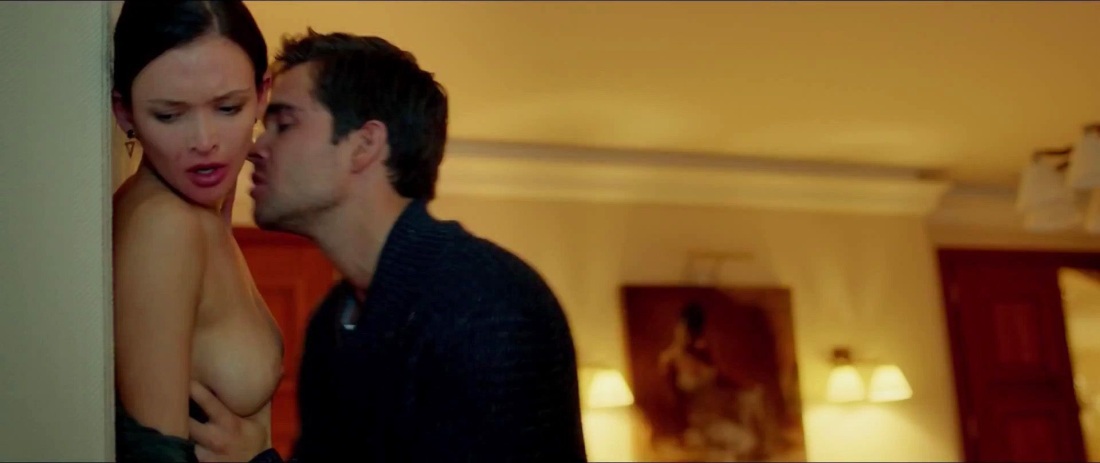 Паулина Андреева Саранча сцены