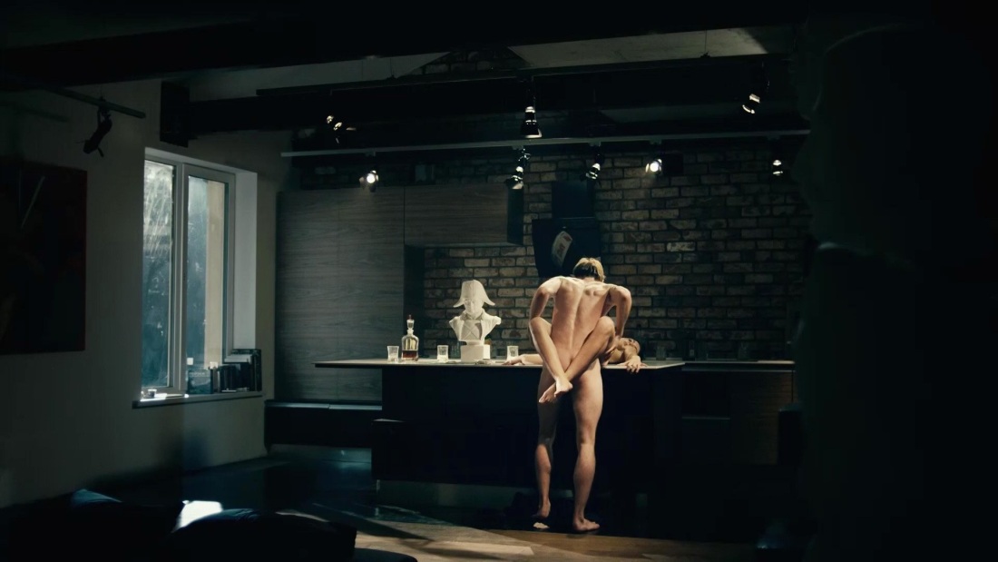 Паулина Андреева голая в сериале метод