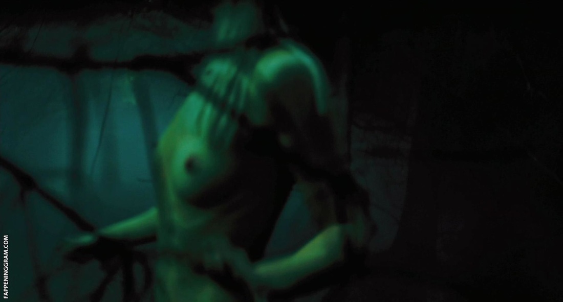 Сирша Ронан грудь голая