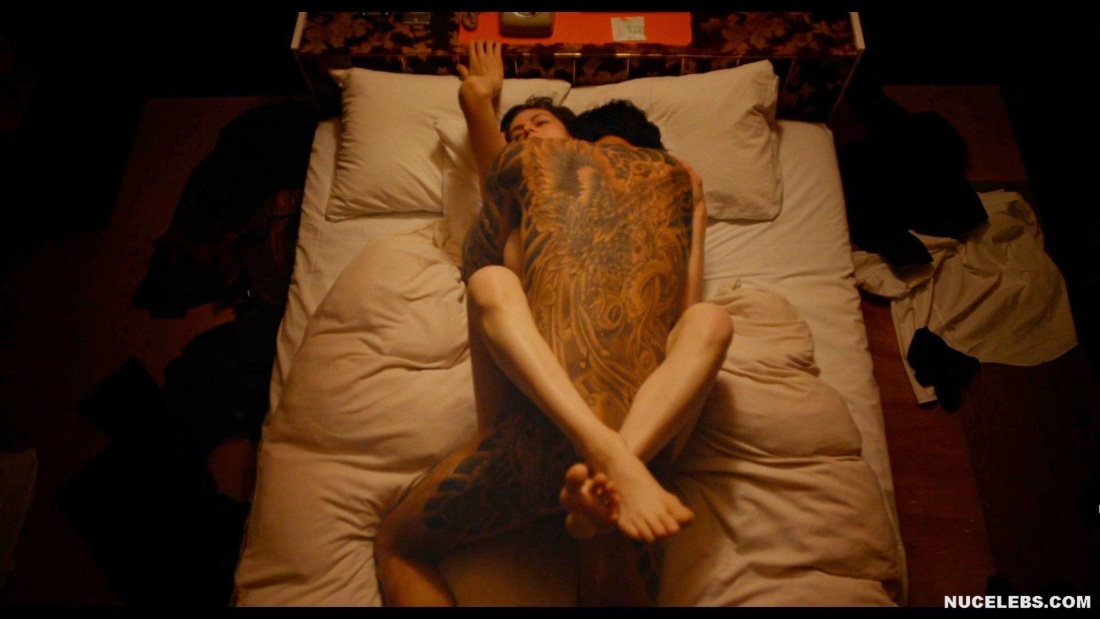 Джулианна Гуилл пятница 13 naked