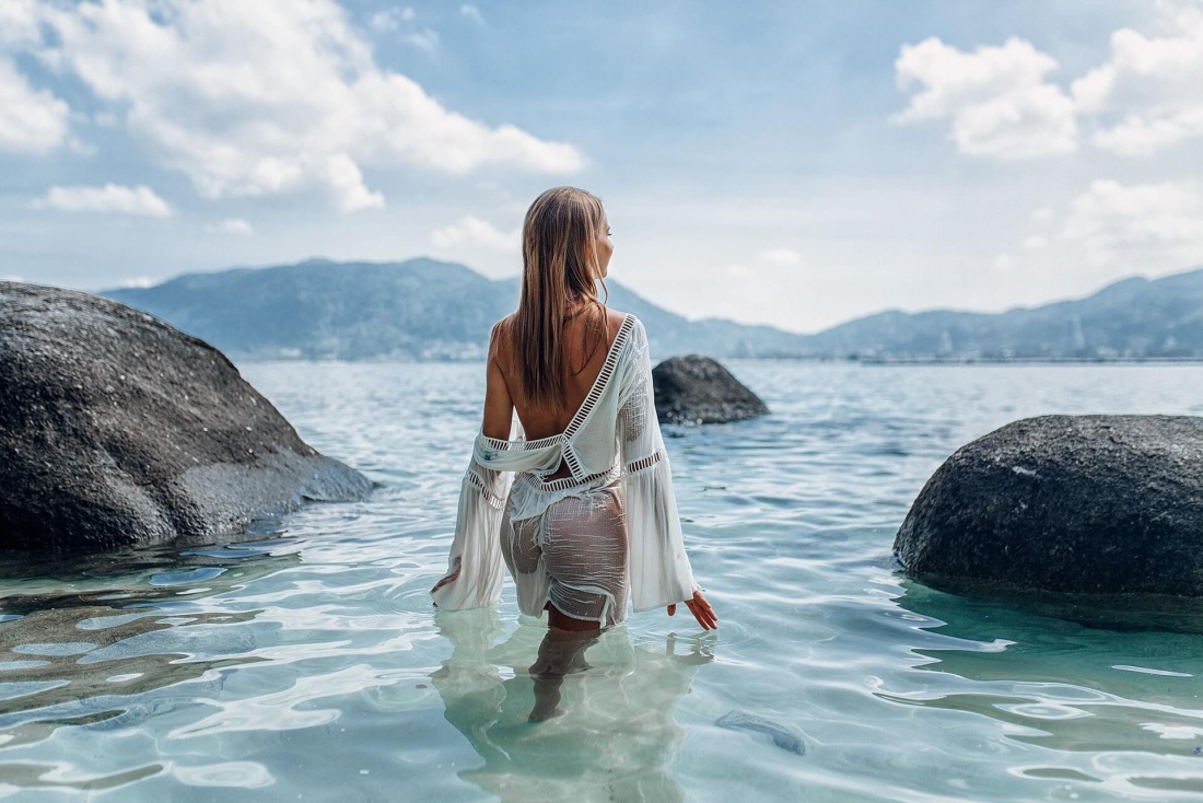 Красивые девушки на море