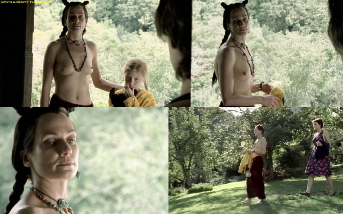 Кэтрин МАККОРМАК голая gif