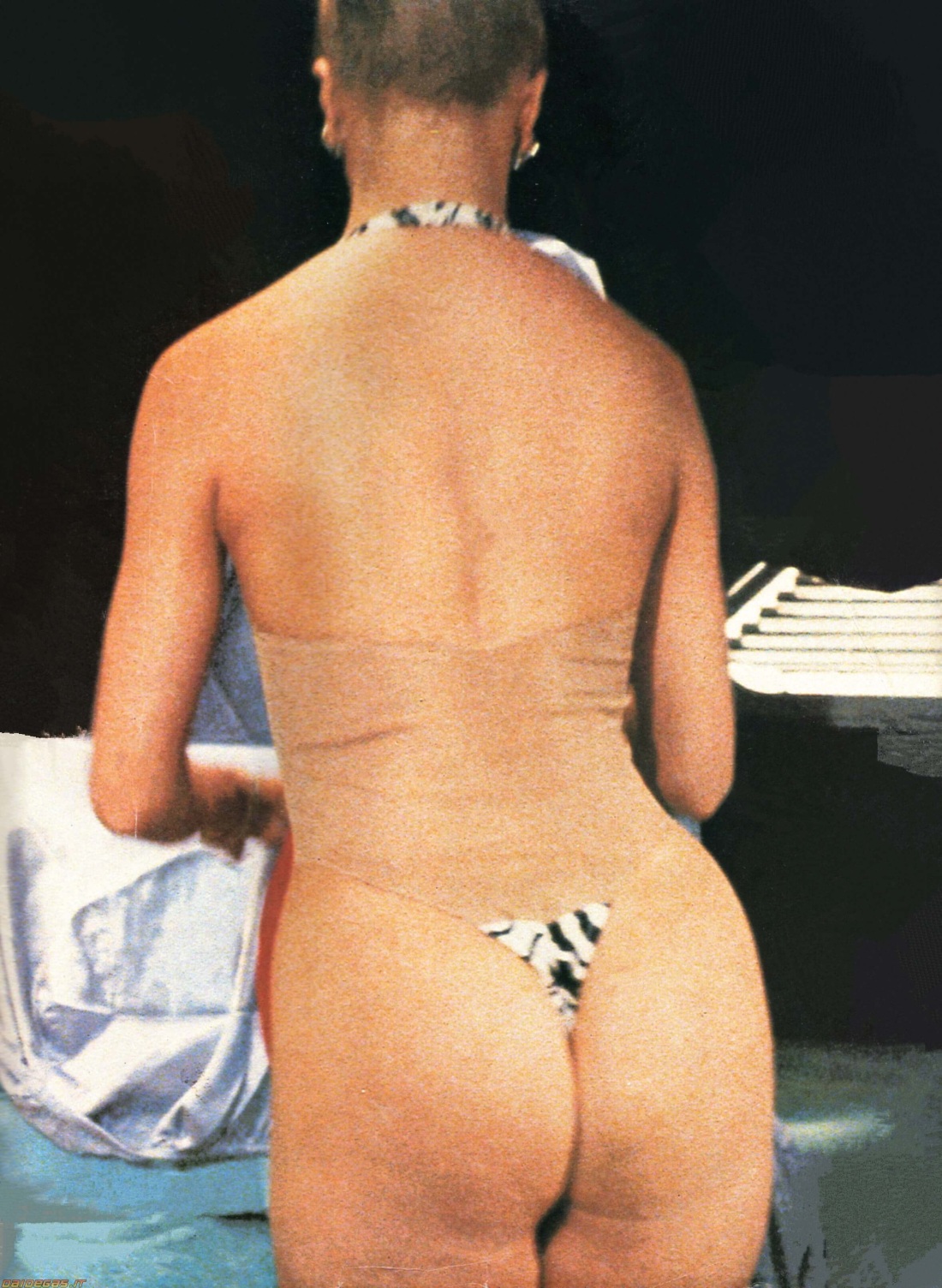 Голди Хоун в молодости ню