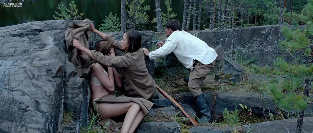 Голые девки в военной форме