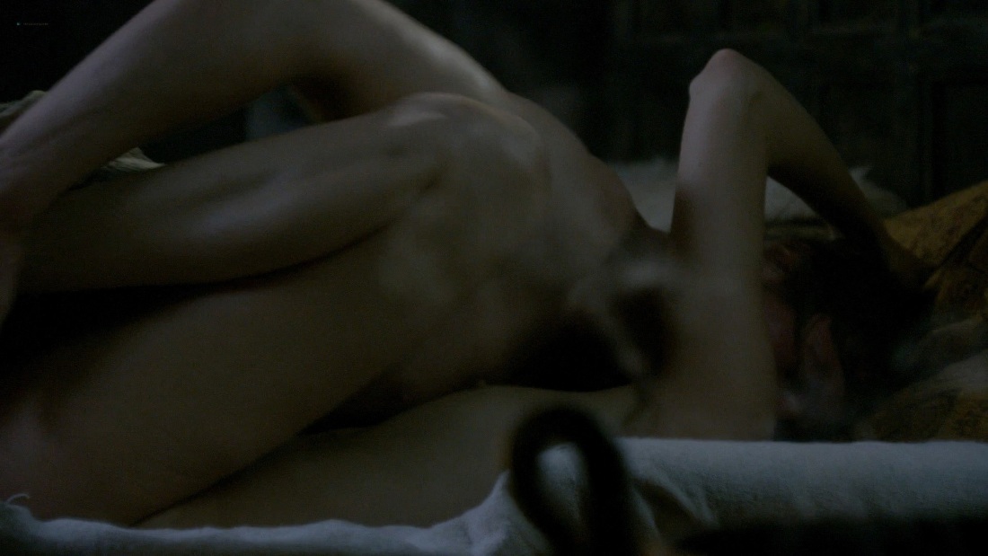 Виржини Ледуайен голая в фильмах