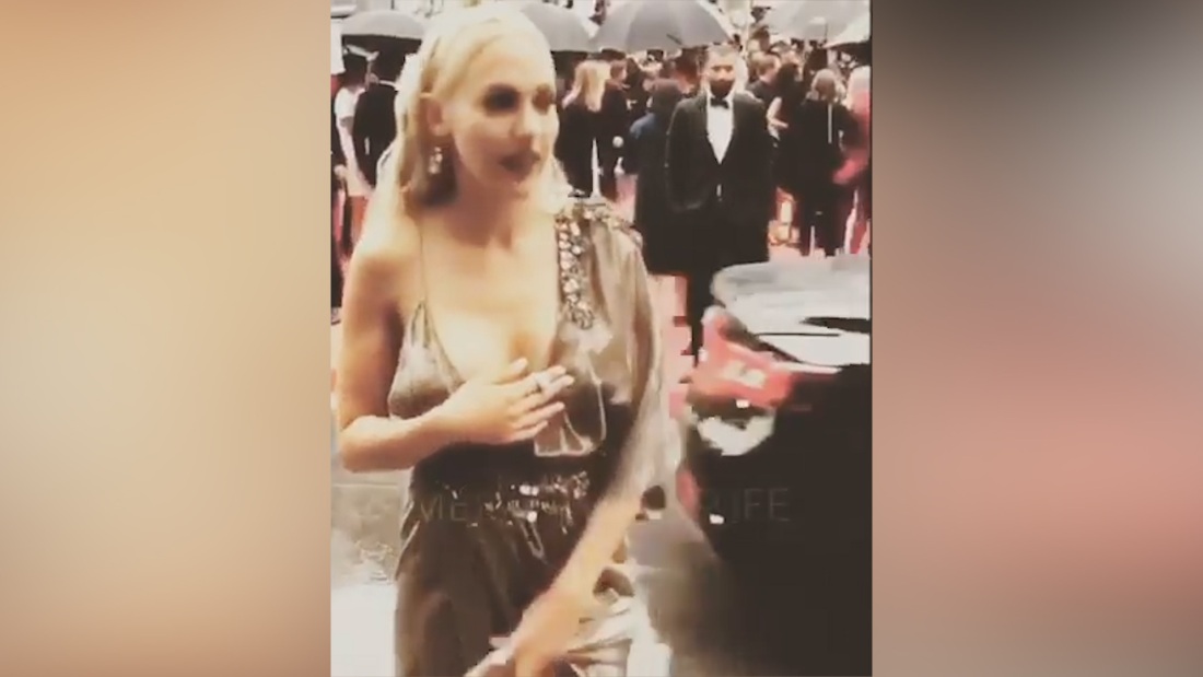 Голые рыженькая в бане