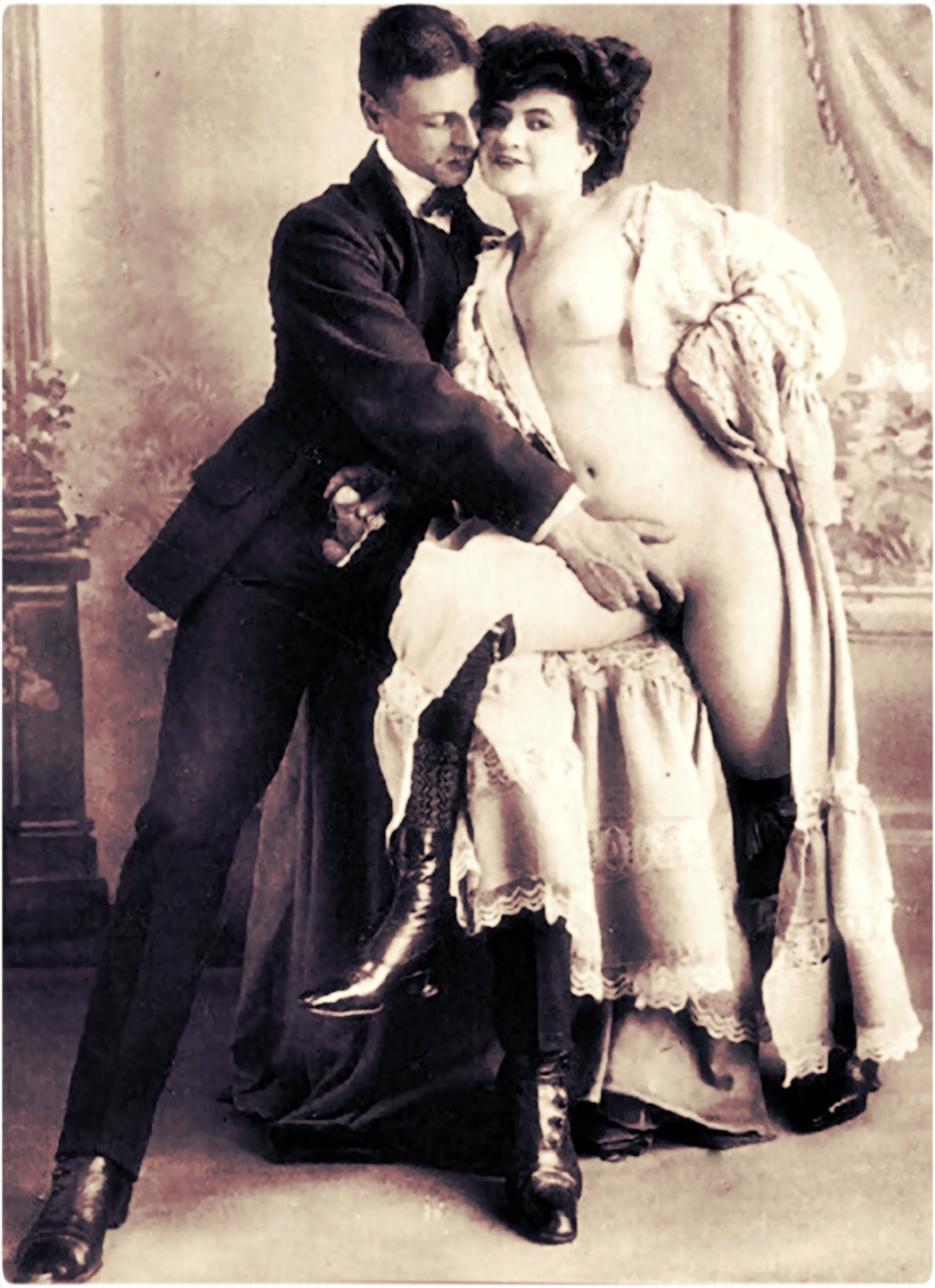 Эротическая фотосессия 19 век