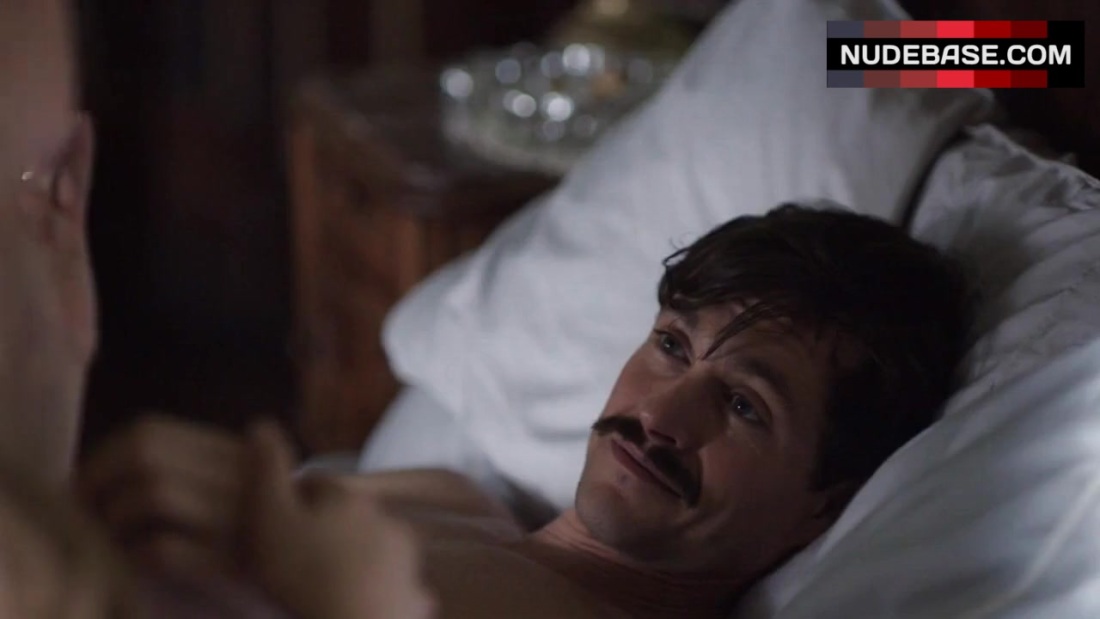 Эмили Мортимер эро сцены