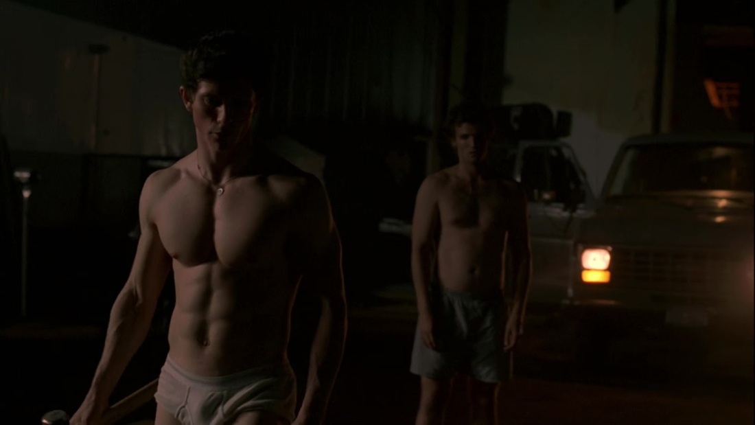 Крис и Лиам Хемсворт голые