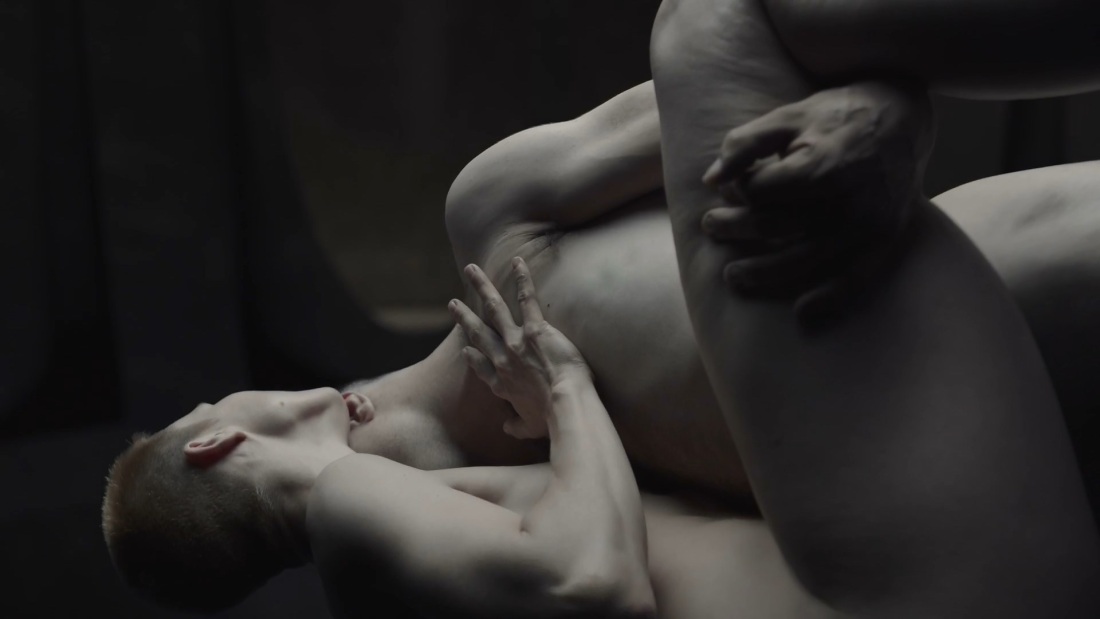 Аманда Коллинз raised by Wolves nude