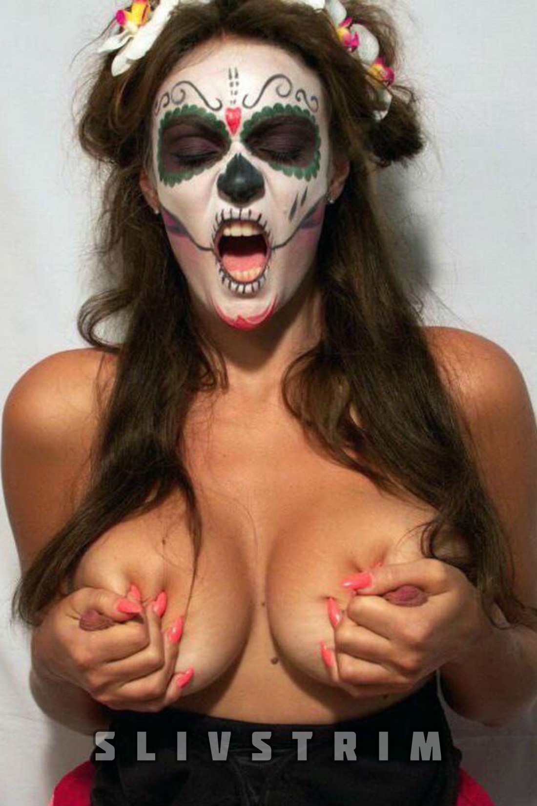 Алёна Водонаева сиськи