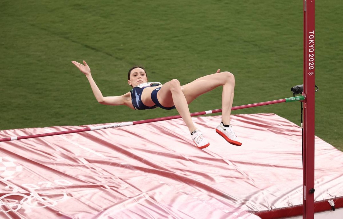 Мария Ласицкене на пляже