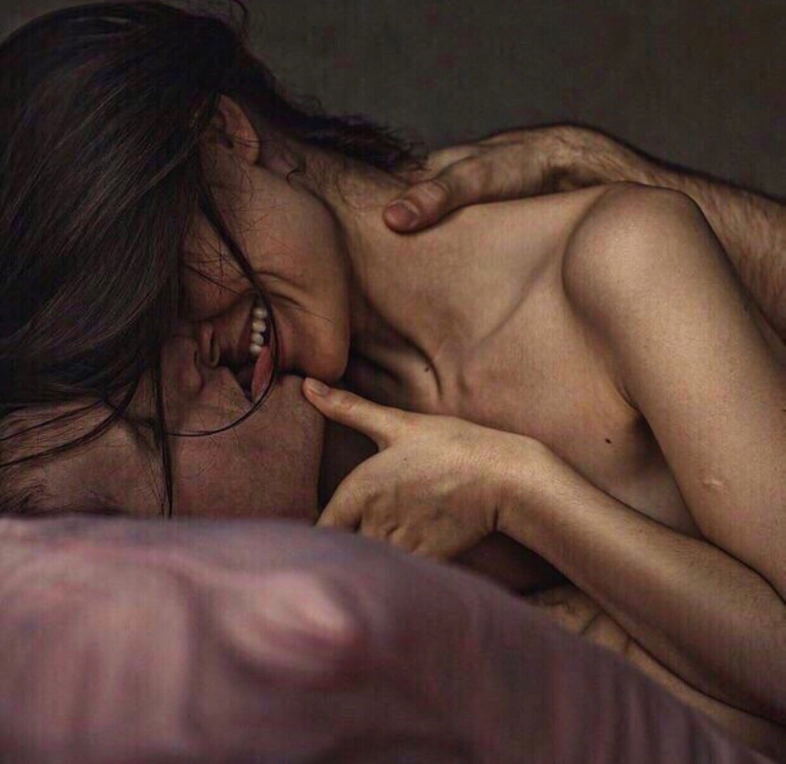 Завтрак в постель девушке