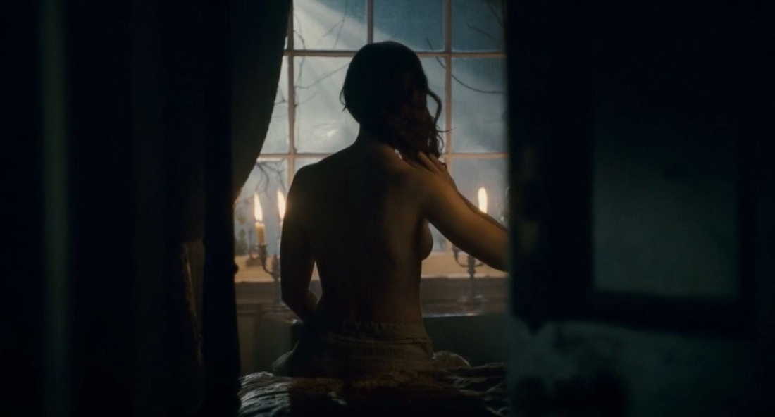 Эмили Блант Артур Ньюман постельные сцены