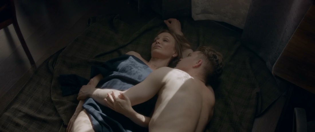 Блондинка Катя с плоской грудью xxx