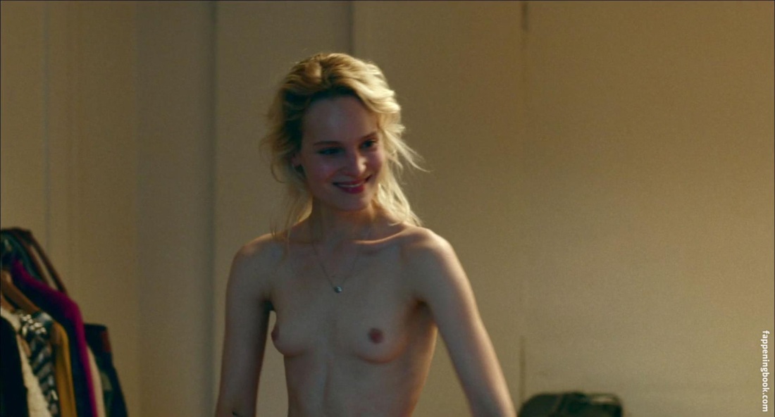 Шарлотт Томашевска голая