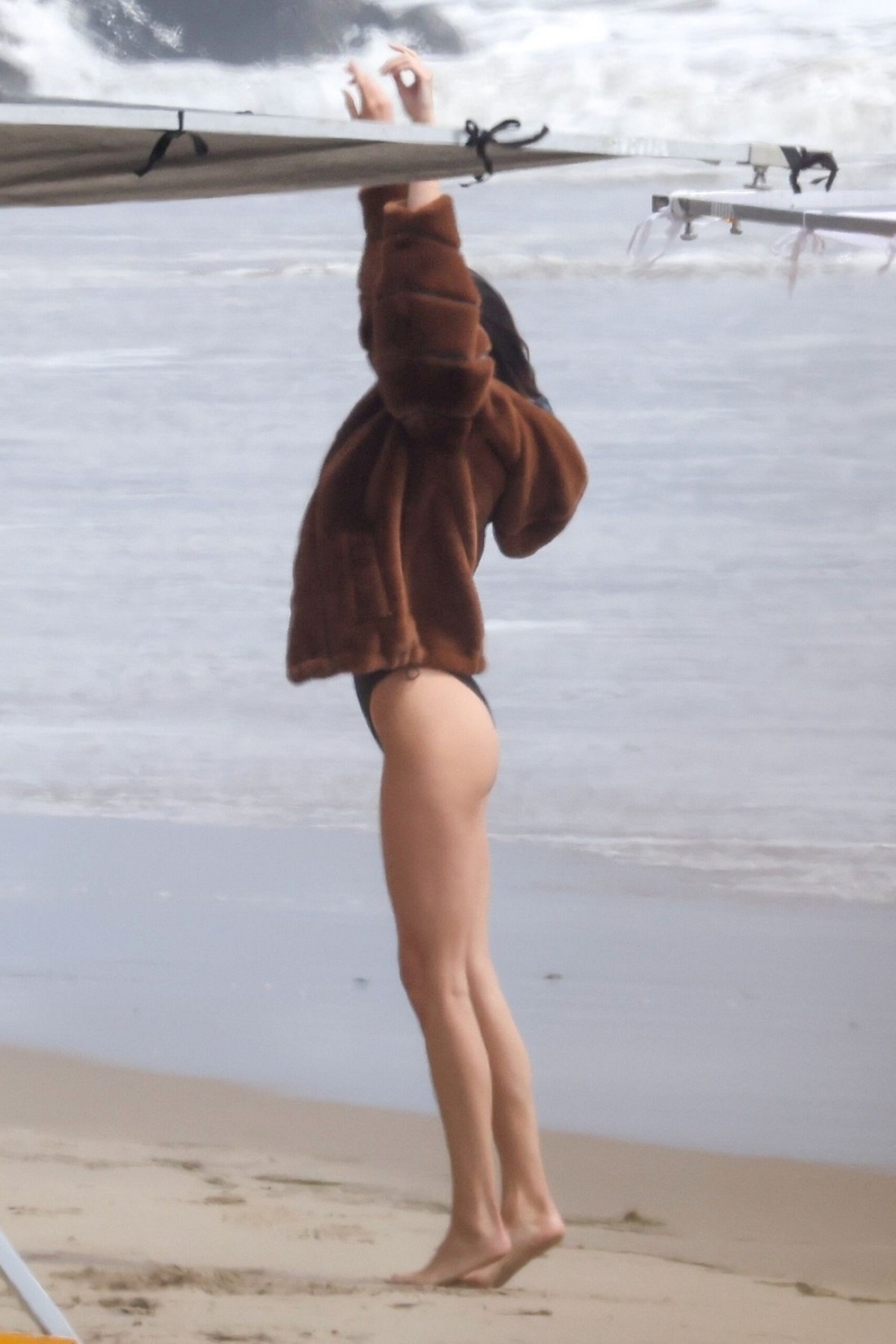 Ложбинка ягодиц