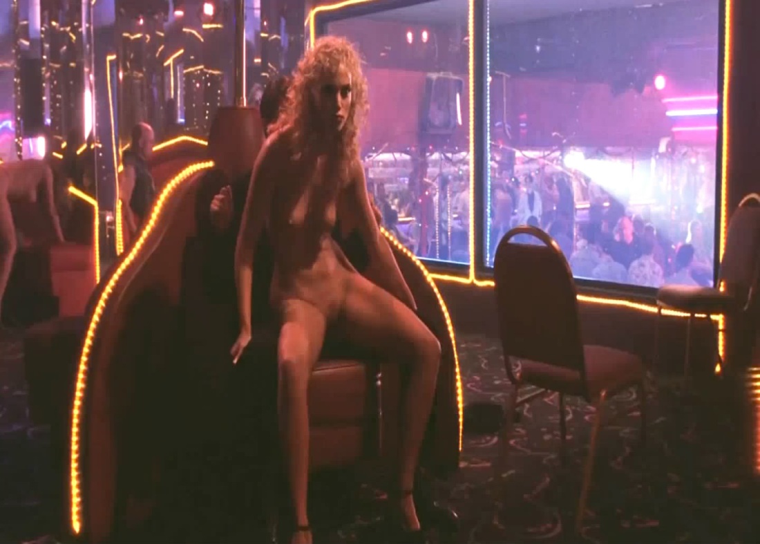 Элизабет Беркли вагина