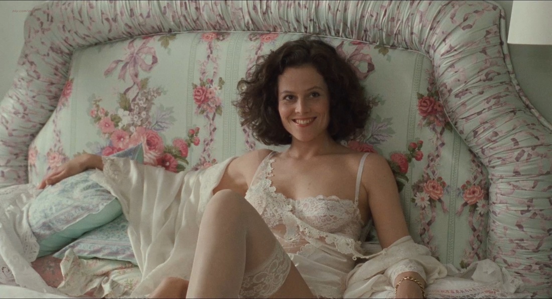 Анжелика Неволина про уродов