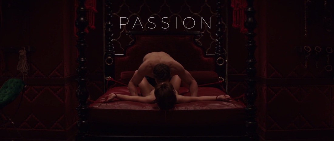 Дакота Джонсон грудь голая