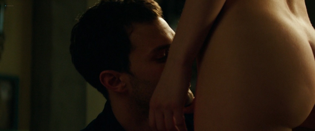 Джейми Дорнан 50 оттенков голый