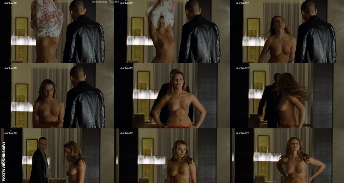 Каролина Херфурт парфюмер голая