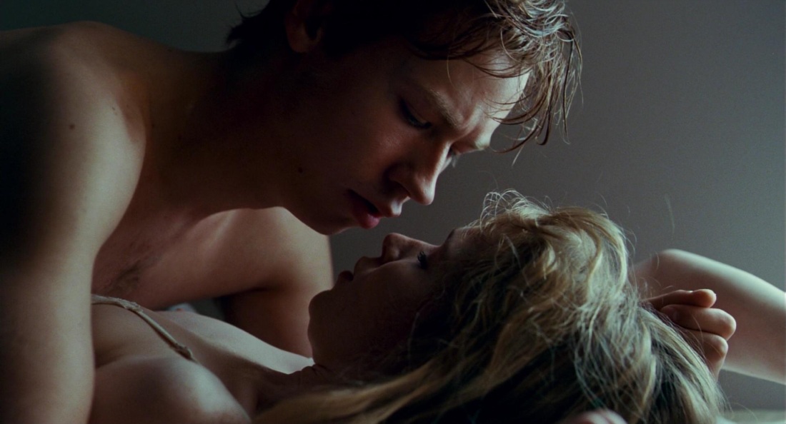 Каролина Херфурт парфюмер голая