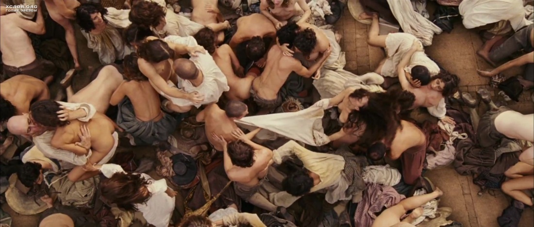 Нина Хосс в купальнике