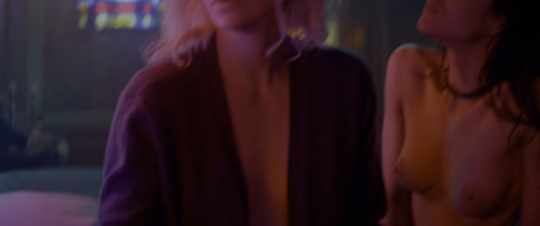 София Бутелла грудь