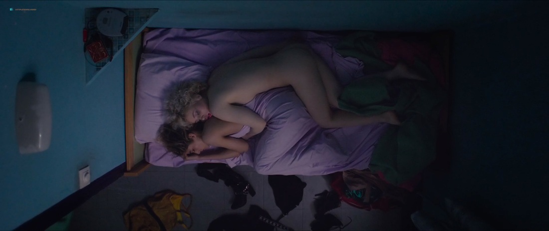 Актриса Зои Салдана секси