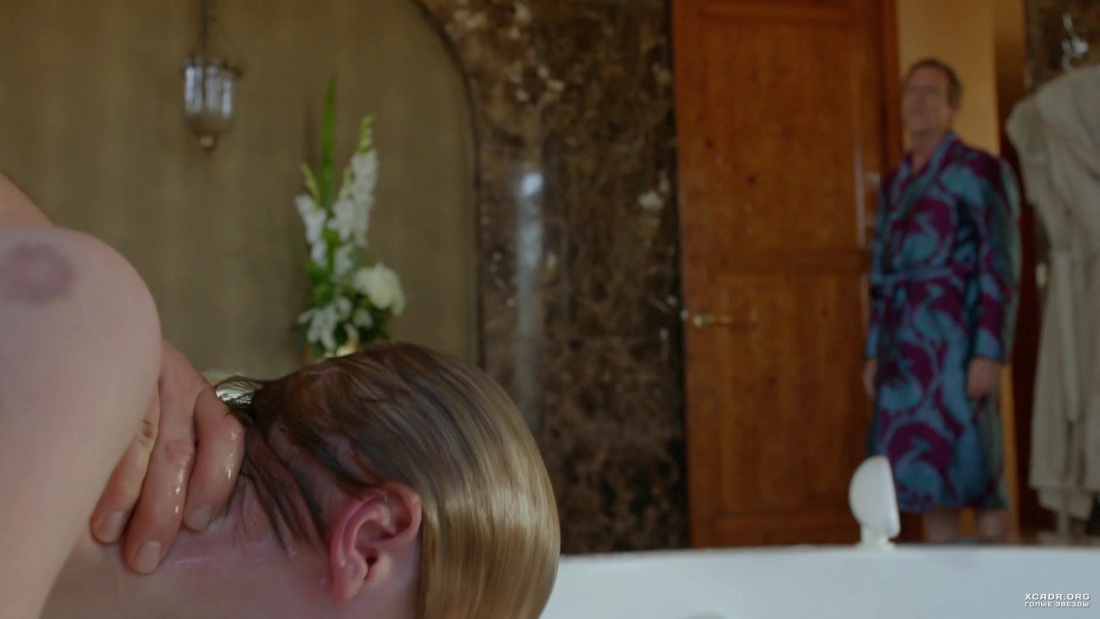 Голая Элизабет Дебики Элизабет